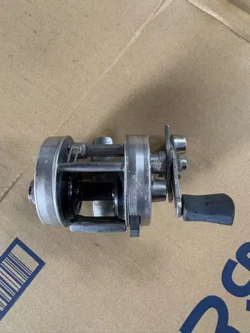 레어템 ABU Ambassadeur 2500C 간단 확인 완료