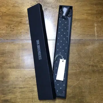 미사용 DIRK BIKKEMBERGS 넥타이 홀더 세트