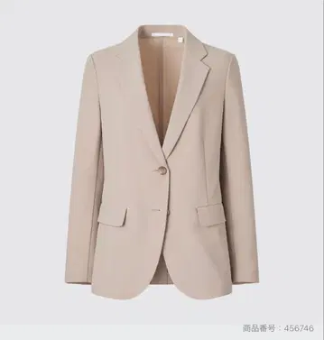 유니클로 감동 자켓  깔끔한 핏