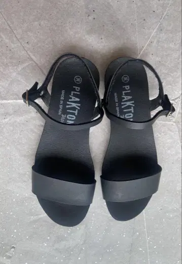 PLAKTON 플라크톤 플랫 샌들 블랙 사이즈 36 (23.0cm) 블랙