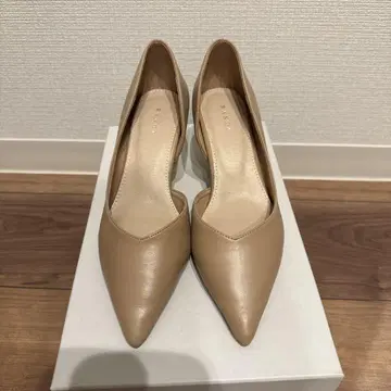 RANDA 베이지 스틸레토 하이힐