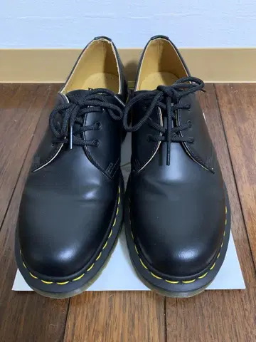 Dr. Martens 3홀 신발 26cm 11838