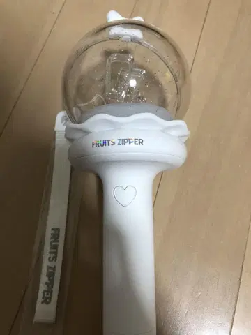 FRUITS ZIPPER OFFICIAL FAN LIGHT 응원봉