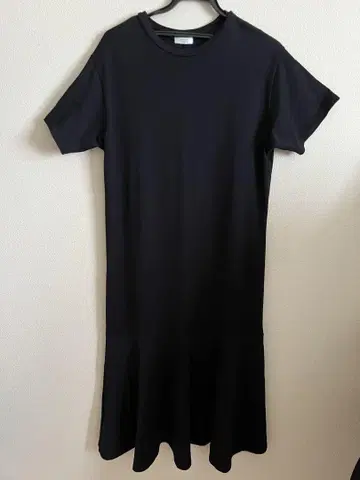 블랙 티셔츠 머메이드 원피스 반팔