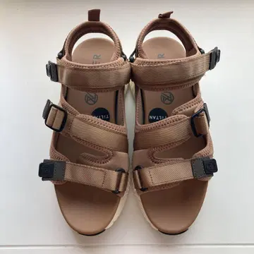 Tiltan 샌들 xs