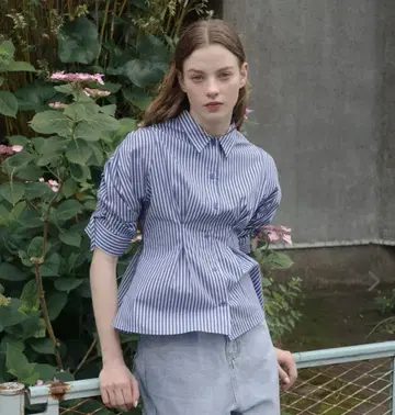 미사용 새상품 택 포함 CANDY PUFF STRIPE SHIRT