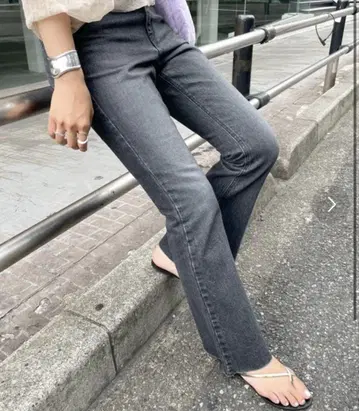 SHENERY 시너리 컷오프 플레어 데님 블랙 36