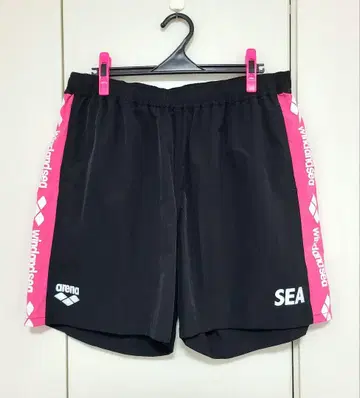 WIND AND SEA 아레나 숏 팬츠 블랙 핑크