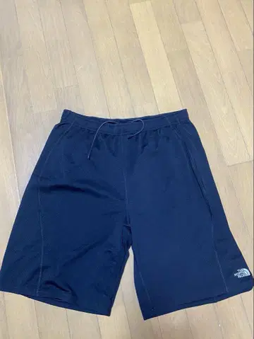 노스페이스 블랙 숏 팬츠