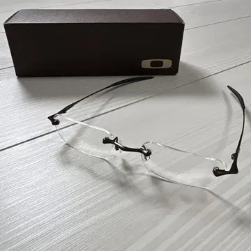 오클리 무테 안경