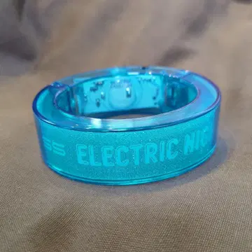 access ELECTRIC NIGHT 2025 뱅글 라이트 블루