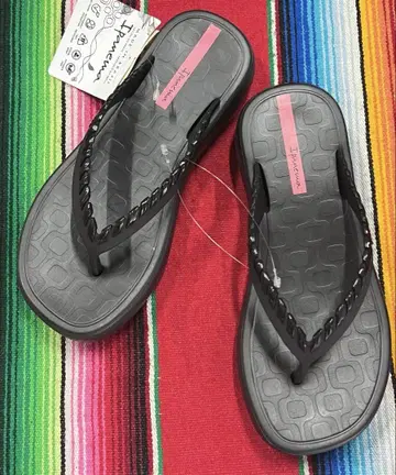 새상품 Ipanema VERANO 통굽 비치 샌들 24