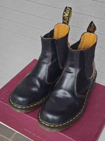 [영국 제] Dr. Martens 사이드 고어 부츠 블랙