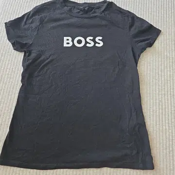 BOSS 블랙 티셔츠 여성용