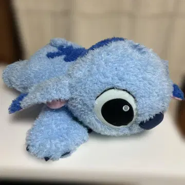 스티치 봉제 인형