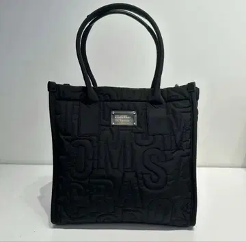 Marc Jacobs 퀼팅 로고 스티치 토트