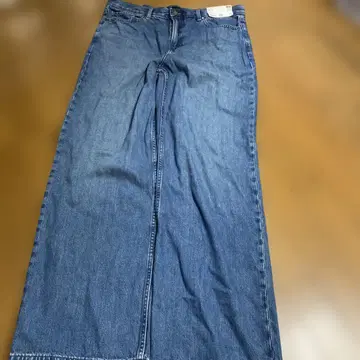 유니클로 배기 진 UNIQLO