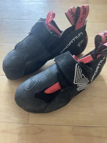 La Sportiva 클라이밍 신발 띠어리