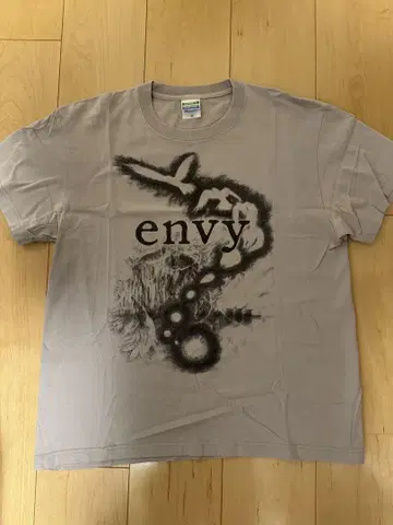 envy 티셔츠 M 사이즈 그레이 레어