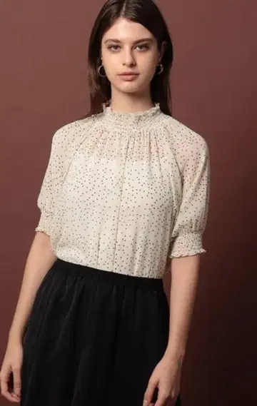도레스테리아 도트 쉬폰 블라우스 아이보리 S