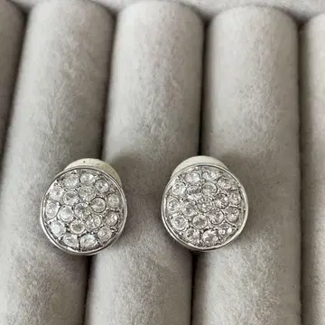 SWAROVSKI 귀찌