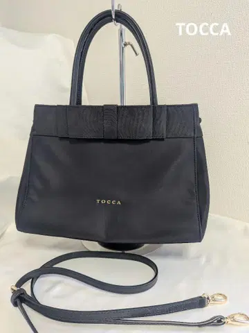 새상품급 TOCCA 블랙 2way 밴딩 백 숄더백