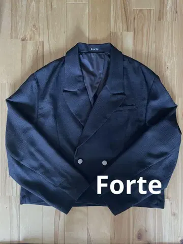 Forte 숏 기장 테일러드 자켓 블랙