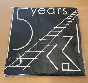 쿠루리 15주년 기념 밴딩 티셔츠 M 사이즈