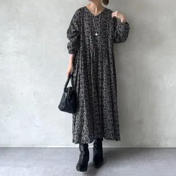 BEARDSLEY(비어즐리) 작은 꽃 프린트 롱 원피스