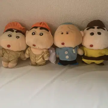 크레용 신짱 레트로 봉제 인형 4종 세트