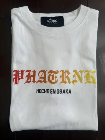 PHATRNK HECHO EN OSAKA 티셔츠 M 사이즈