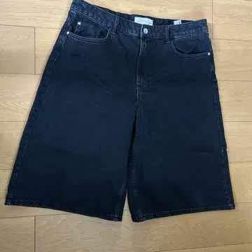 자라 블랙 데님 숏 팬츠