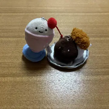 니코리노 카페 프라이스 색상 차이