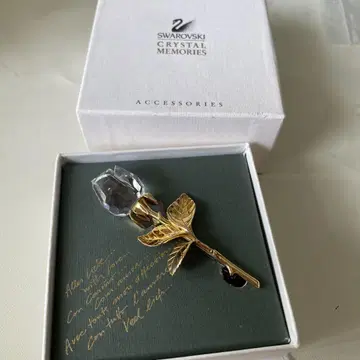 SWAROVSKI 브로치