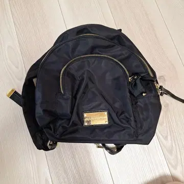 질스튜어트 블랙 백팩