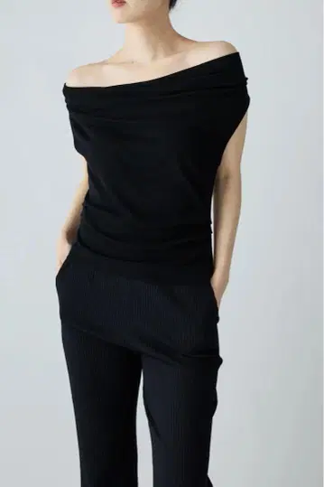 PHERE Scheat 2웨이 반팔 상의_블랙