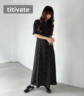 titivate 크루넥 플레어 원피스