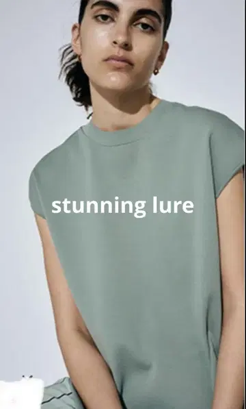 stunning lure 스터닝 루어 슬리브리스 티셔츠