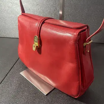 BALLY 레드 가죽 숄더백