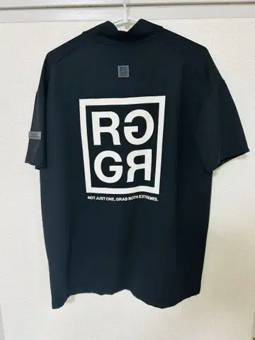 RUFFLOG 블랙 모크넥 티셔츠 M