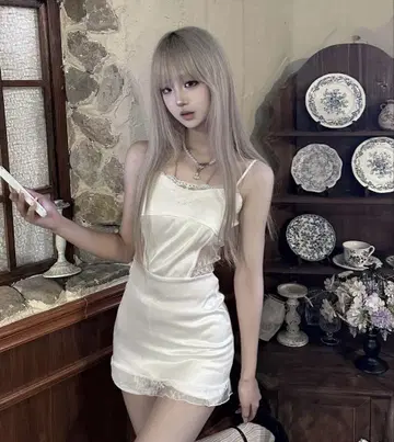 안드왕 사이드 레이스 미니 드레스 화이트