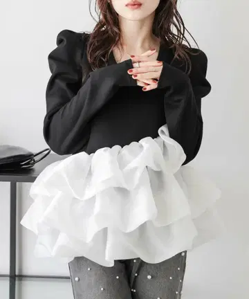 벌룬 프릴 도킹 탑