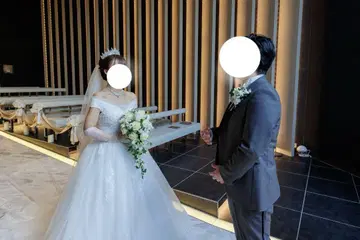 웨딩 드레스와 잡화 세트