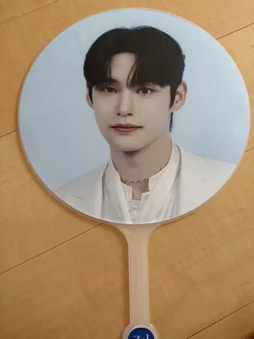 ZEROBASEONE ZB1 제베원 김지은 지은 부채 펜콘