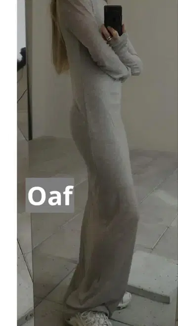 Oaf 그레이 타이트 핏 롱 슬리브 드레스
