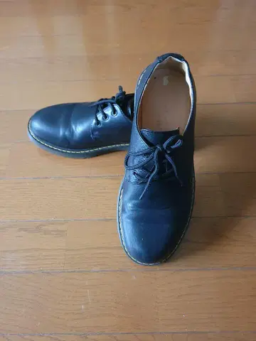 레이스업 슈즈 가죽