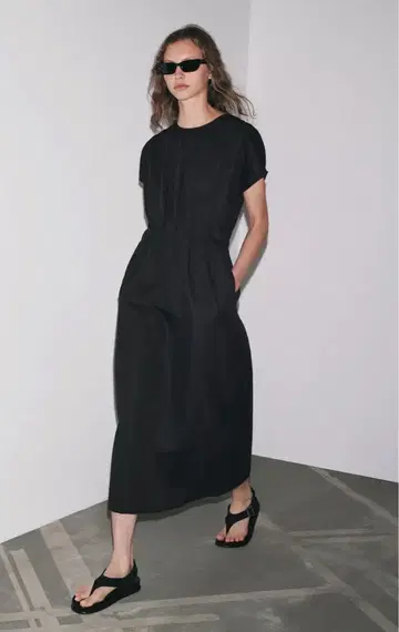 ZARA 자라 플리츠 미디 원피스