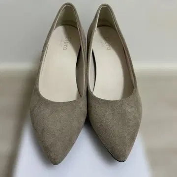 Elura 베이지 5cm 힐 펌프스