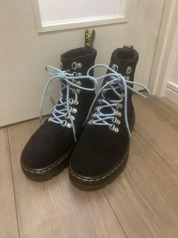 Dr. Martens 블랙 스웨이드 부츠 통굽 EU38 새상품급 마틴