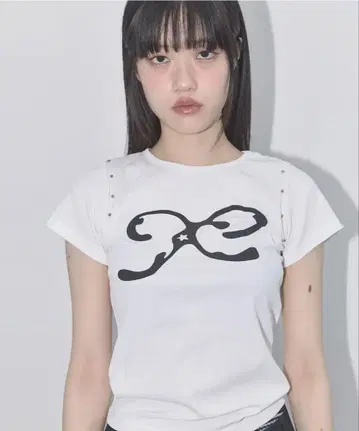 무신사 팬시 클럽 에터널 스터드 티셔츠